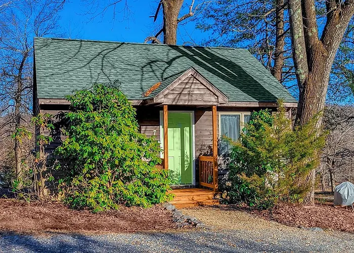 Love Ridge Mountain Lodging
