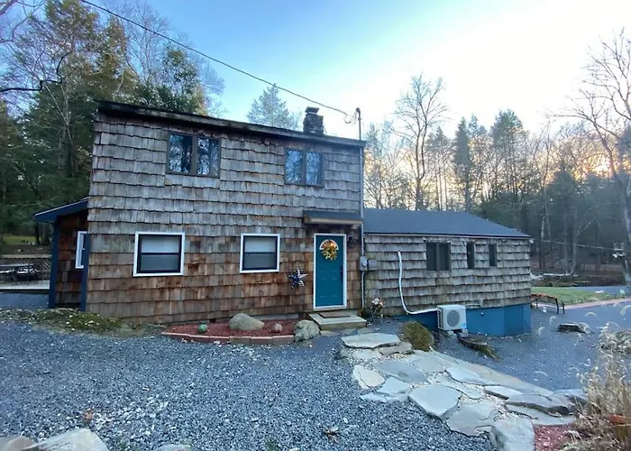 Peaceful Gateway To Island Creek Cottage
