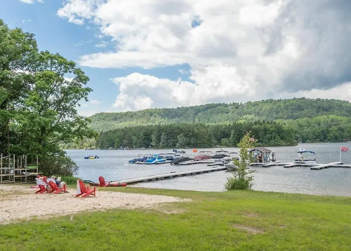 A119 Studio Lake View