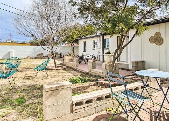 Lovely Tucson Home ~ Walk To Reid Park Zoo!