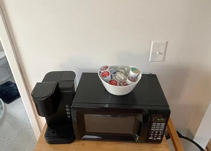 Brick Street Apartment-Studio Suite