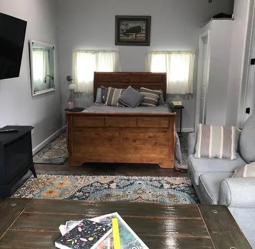 Downtown Yellowstone Bungalow