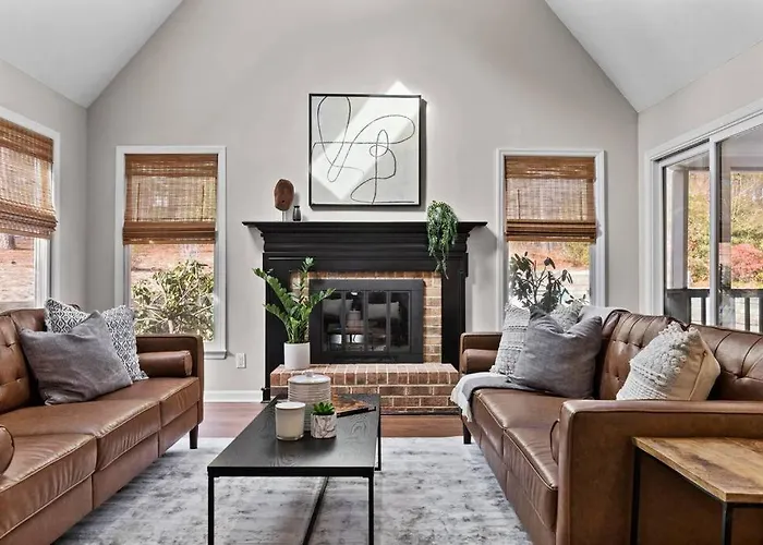 Southern Pines Getaway With Pool & Movie Theater!