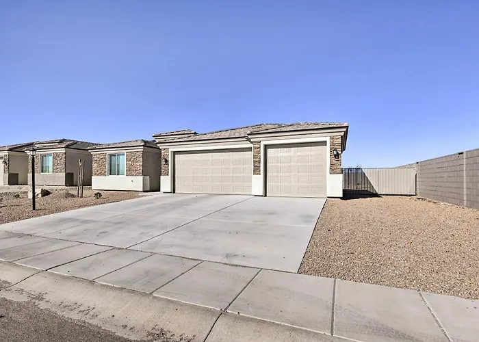 Modern Kingman Vacation Rental, 5 Mi To Dtwn!