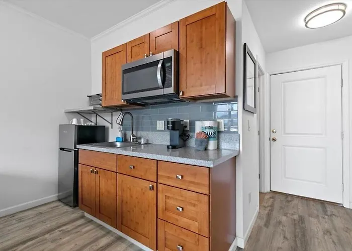 Unit 9 Waena Inn Newly Renovated Maui Private Suite