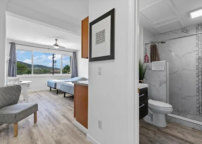 Unit 11 Waena Inn- Newly Renovated Maui Private Suite