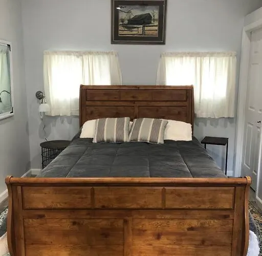Downtown Yellowstone Bungalow