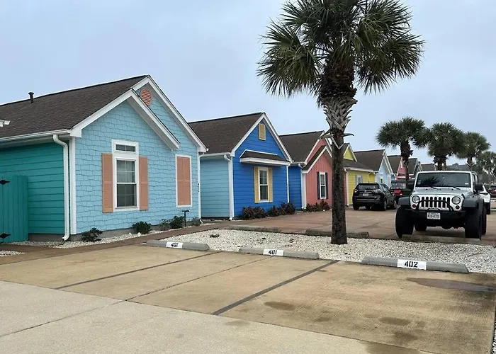 Barefoot Bungalow - Pet Friendly- 2 Bdrm Townhome