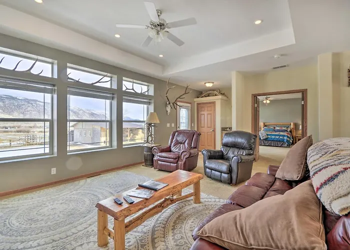 Charming Cody Vacation Home W/ Mtn Views!