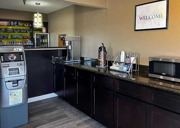 Econo Lodge Spring Lake Near Fort Bragg