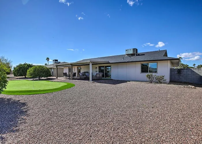 Putting Green, Community Perks: Sun City West Home