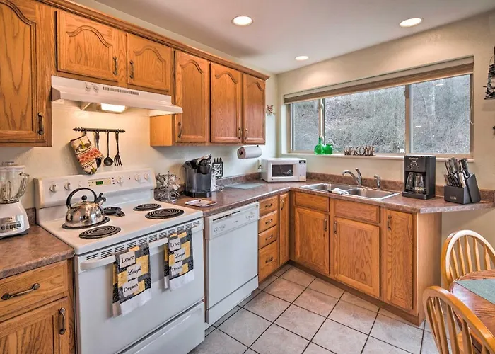Pet-Friendly Apt W/ Views In Pisgah Nat'L Forest!