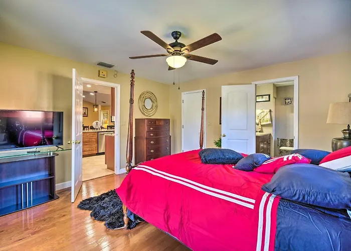 Lanai, Pool & Gas Grill: Sebring Retreat!