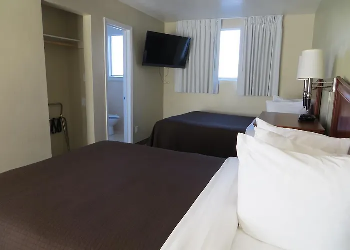 Coronet Motel