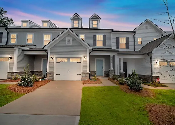 Gorgeous New Townhome/Charlotte!
