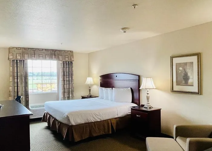 Franklin Inn & Suites