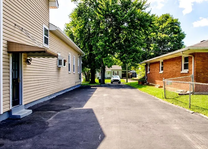 Large Louisville Home Near Expo Center, Airport, Uofl & Churchill Downs