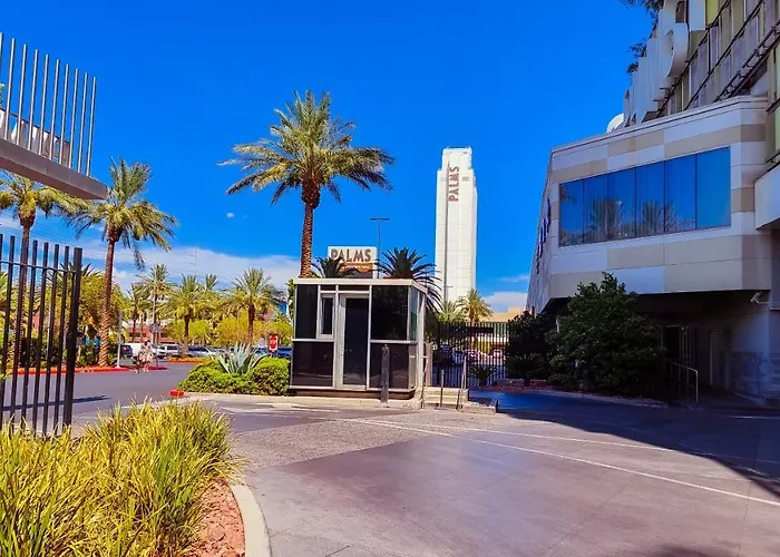 Luxury 53Rd Flr Condo With Amazing Sunset View & Balcony No Refee At Palms Place
