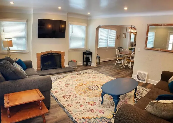 Centrally Located, Family And Furry Friendly Fun!