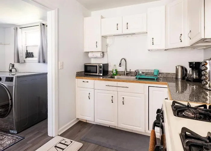 Misha'S Hunn Cottage