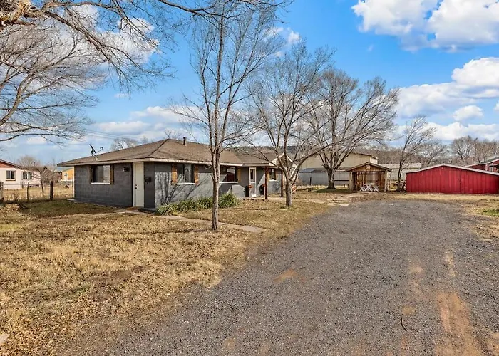 Grand Canyon Ranch Home - Western History - Big City Lot - Ac!