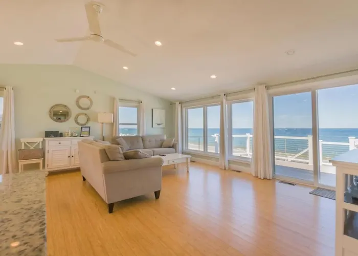 Oceanfront Property With Ac In Scorton Shores