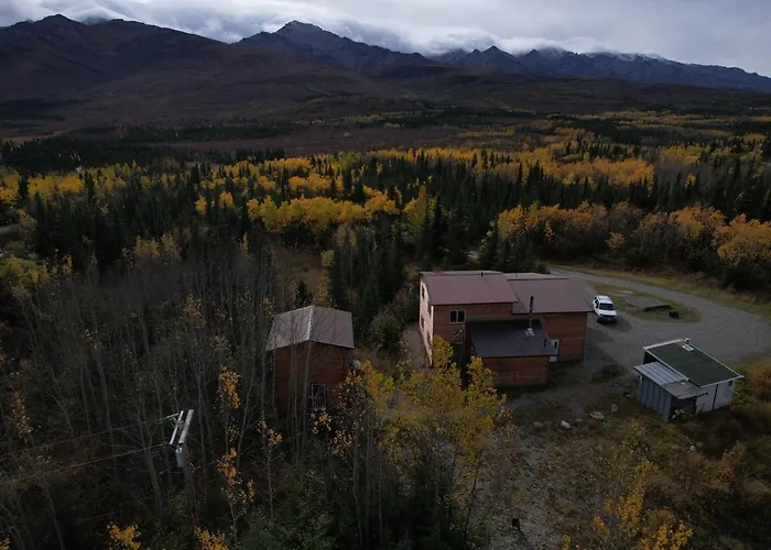 Denali Park View Family Log Cabin