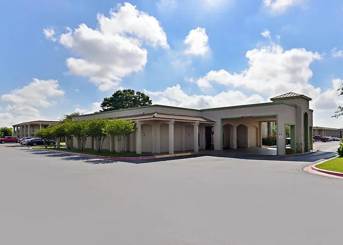 Econo Lodge North Austin