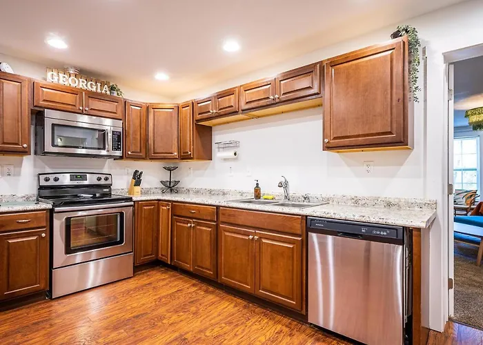 Cozy Bohemian 2 Bed 1 Bath In Decatur