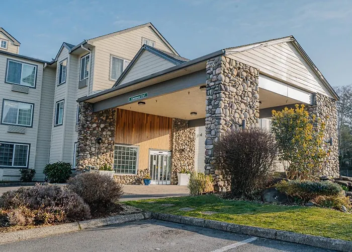 The Ashley Inn & Suites