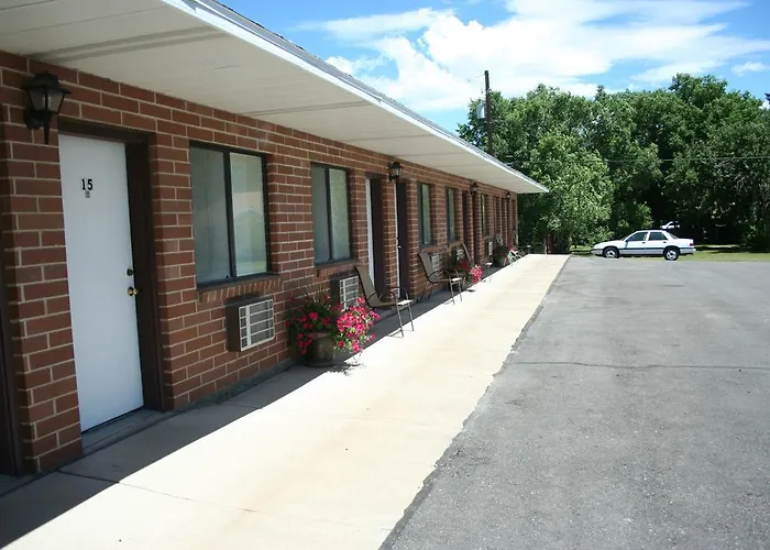 Blue Pine Motel