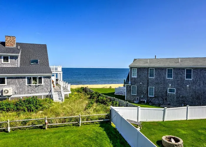 Modern Post Beam With Stunning Bay Views