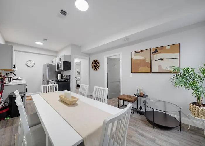 4Br 1Bh Apt In South Boston Near Old Harbor Beach Private Rooms