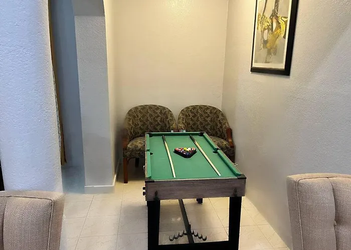 Amazing & Cozy Duplex Near Zoo Miami !