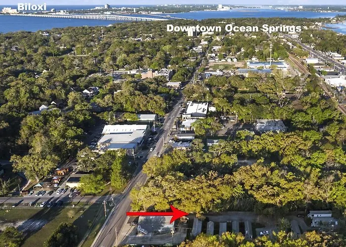 Best Cottage In Ocean Springs- Golf Cart Included!!!