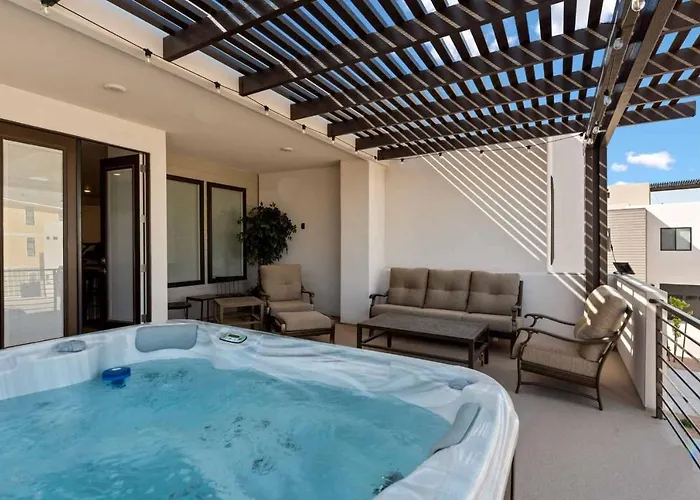 Cloud 9 At Desert Color Home