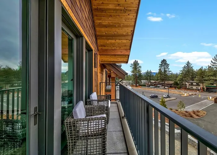 Luxury Three Bedroom Residence Steps From Heavenly Village Condo