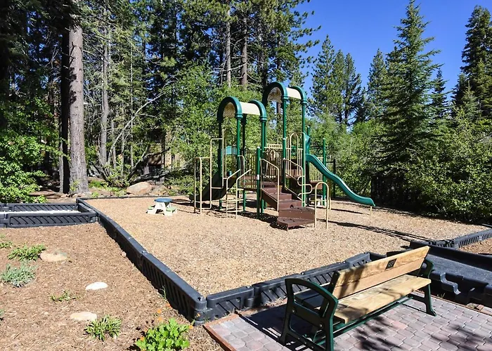 3159 Aspen Grove
