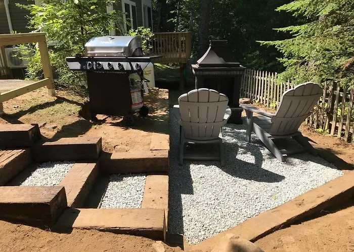 Spacious 1 Bedroom Cottage Close To Everything 3