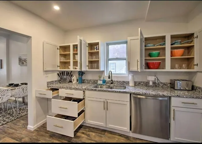 Dunes Home 3 Bedroom I 2 Baths I 2 Living Rooms
