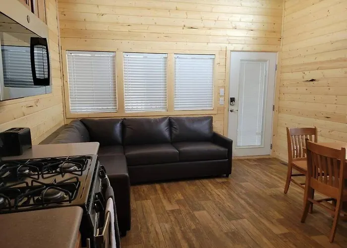 037 Tiny Home Nr Grand Canyon South Rim Sleeps 8