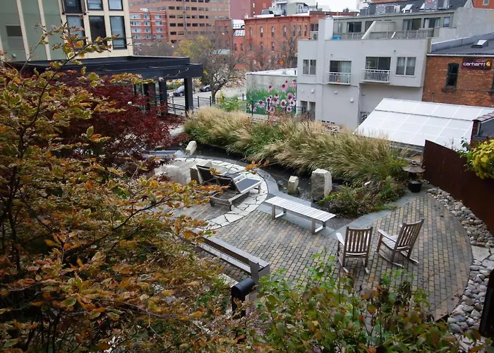 2 King Bed Spacious Apt Downtown Close To It All