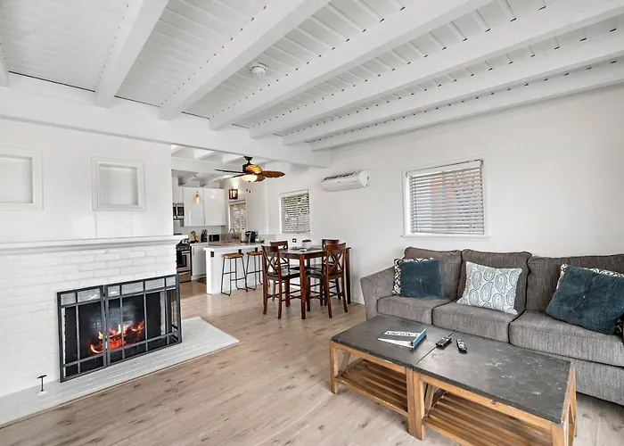 Sleepy Hollow Villas #2 In Laguna Beach