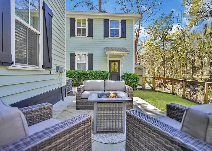 The Bluffton Village Home - 5 Bedroom In Old Town W Carriage Home