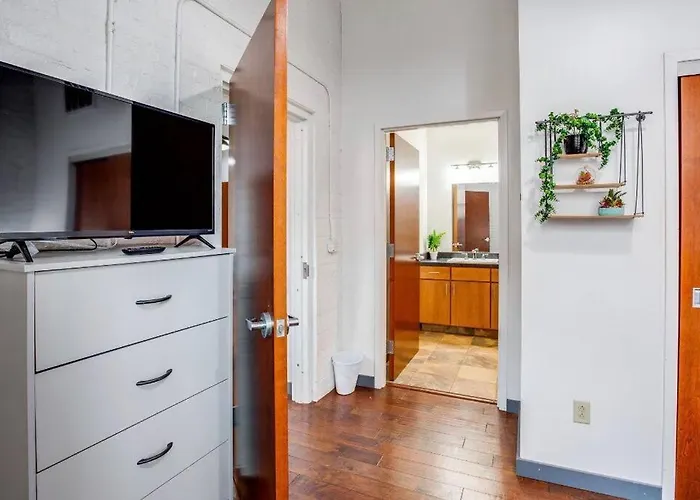 Ny Style Centric Loft W/ Kingbed