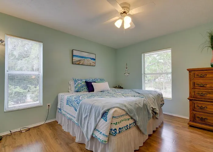 Canal-Front Retreat In Crystal River!