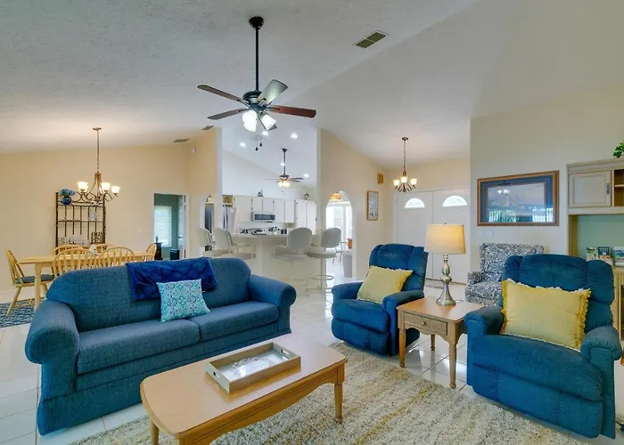 Canal-Front Retreat In Crystal River!