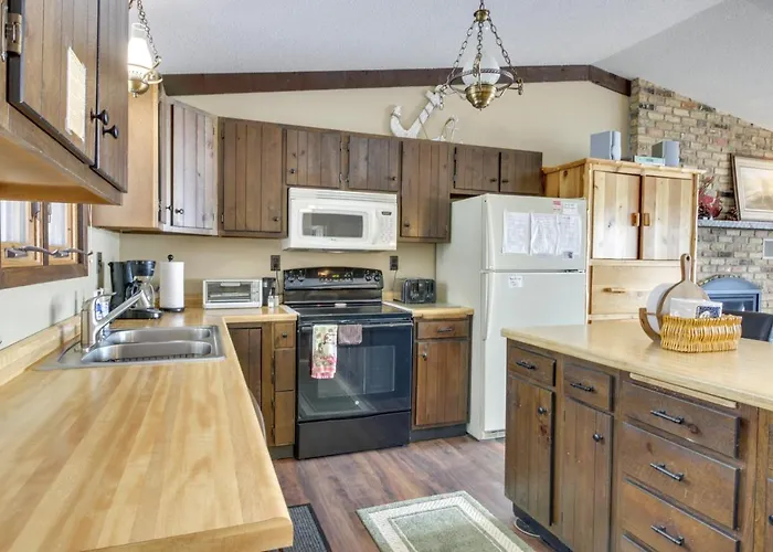 Breezy Point House W/ Dock On Pelican Lake!