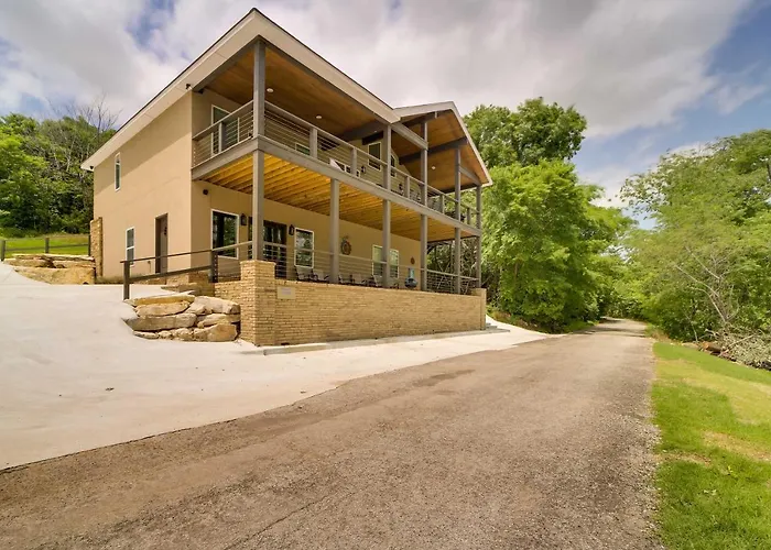 Waterfront Grand Lake Family House W/ Game Room!