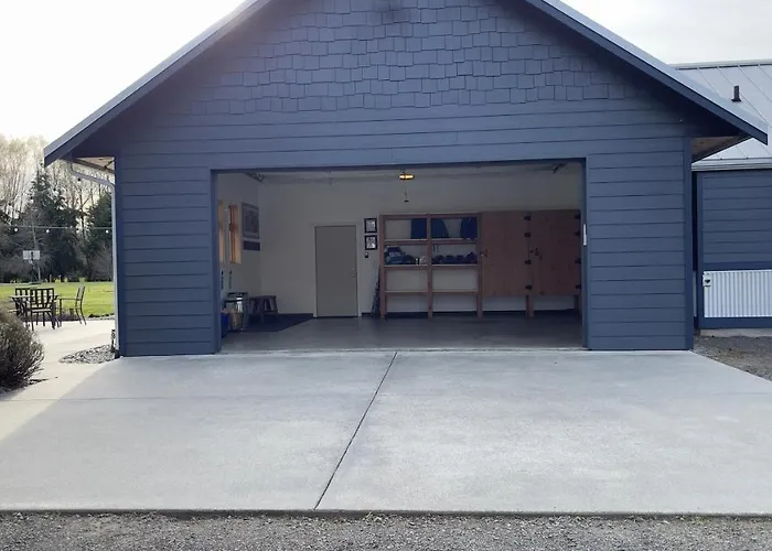 Olympic Discovery Cottage